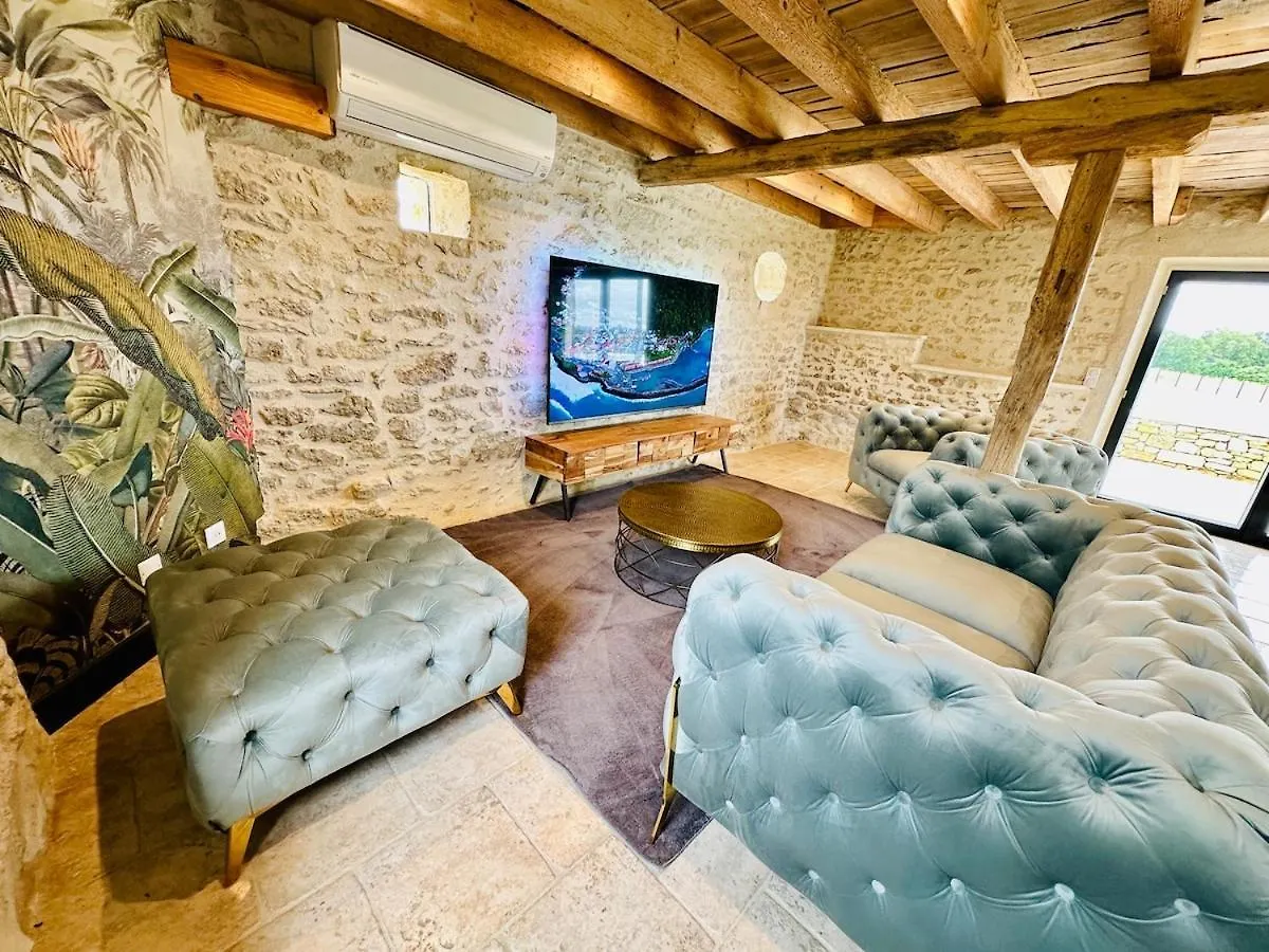 Дом отдыха Maison De Charme, Vue Sublime, Piscine Infinie Soucirac